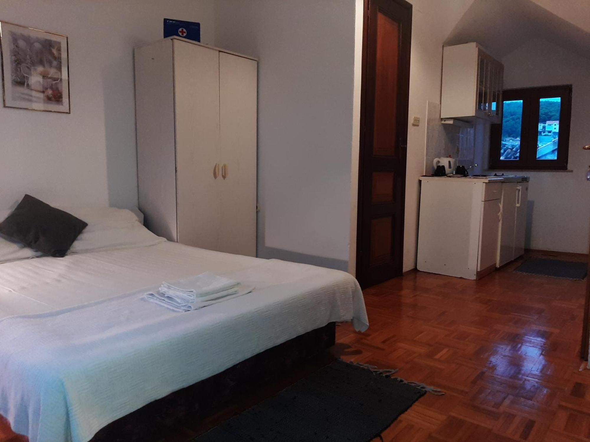 Vila Dora Supetar Lägenhet Rum bild