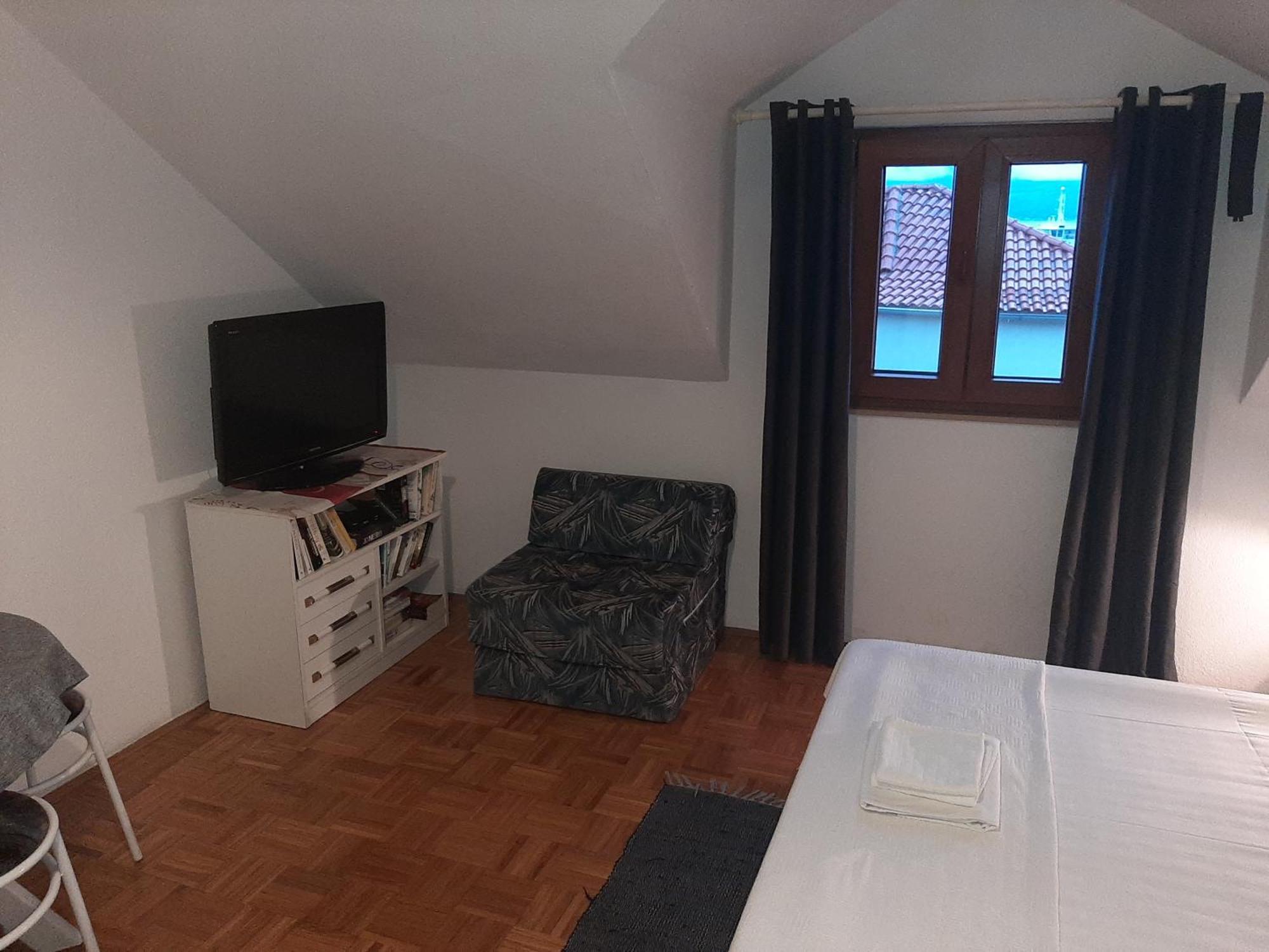 Vila Dora Supetar Lägenhet Rum bild
